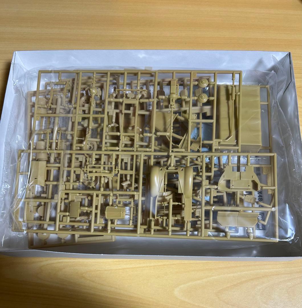 1/48 いすゞ TX-40型 給油車　いすゞ TX-40型　九七式自動貨車