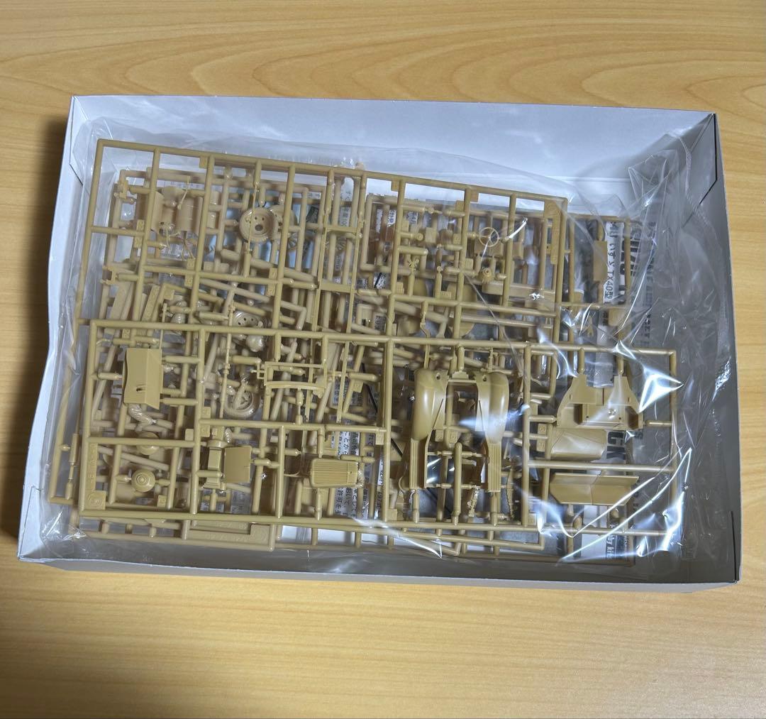 1/48 いすゞ TX-40型 給油車　いすゞ TX-40型　九七式自動貨車