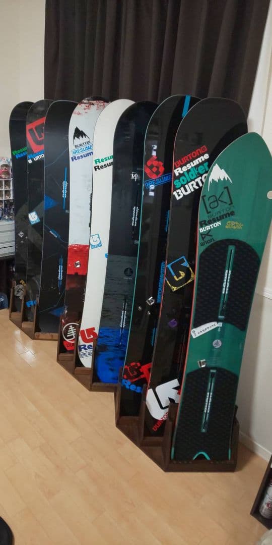 スノーボードディスプレイスタンドラック３本用左側用　カラーウォルナット