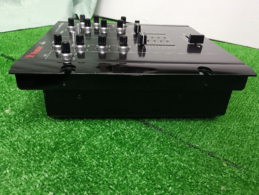 Vestax Vmc-002XLuTUB　DJミキサーUSBポート付き　中古美品