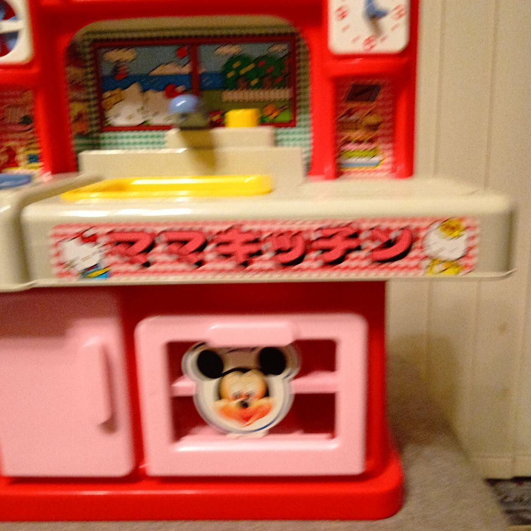 ハローキティ　初代　ままごとトントン　ママキッチン　送料込み。