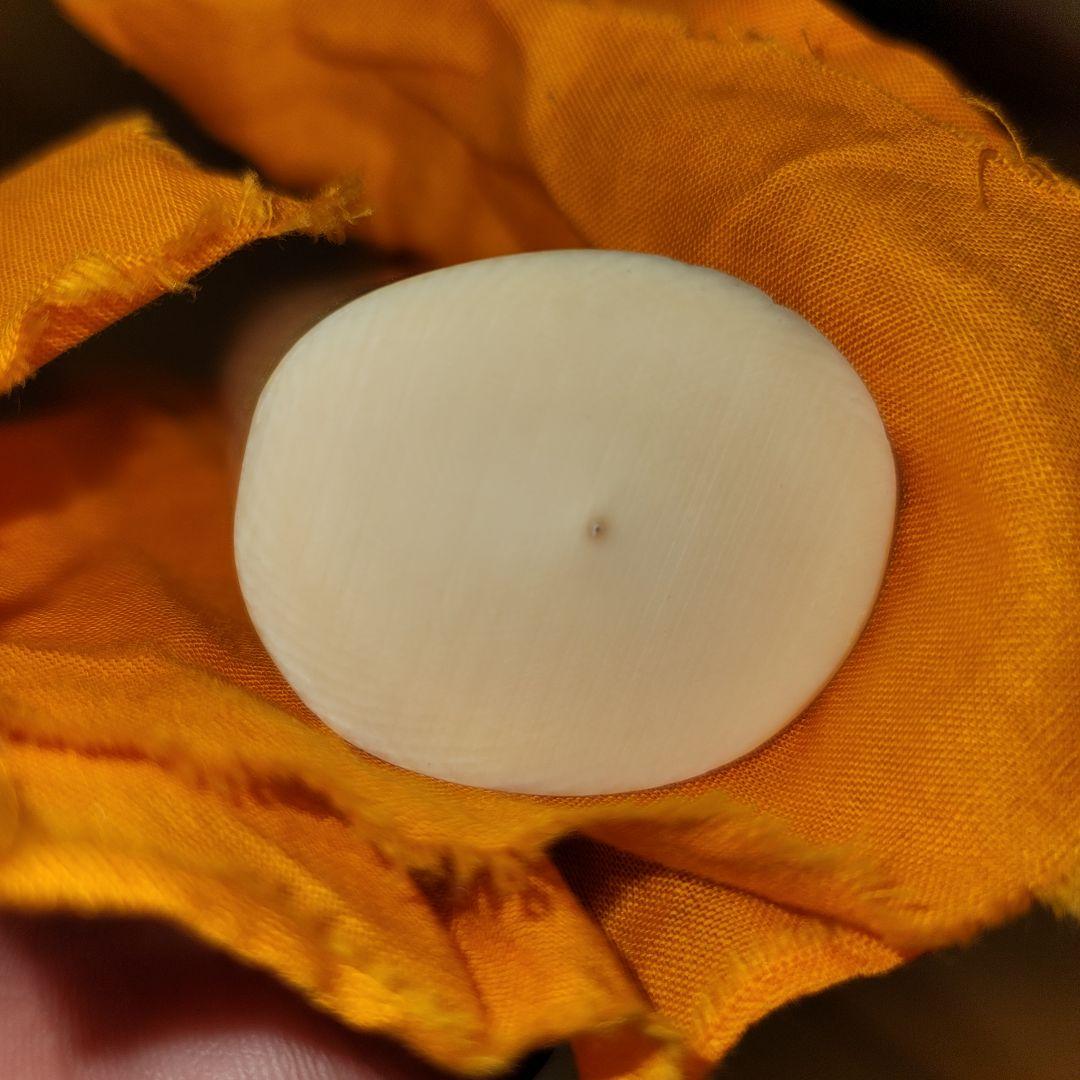 ☆新春SALE☆根付 印材 古美術 彫刻 饅頭根付 芯材 マンモス 調 天然 風