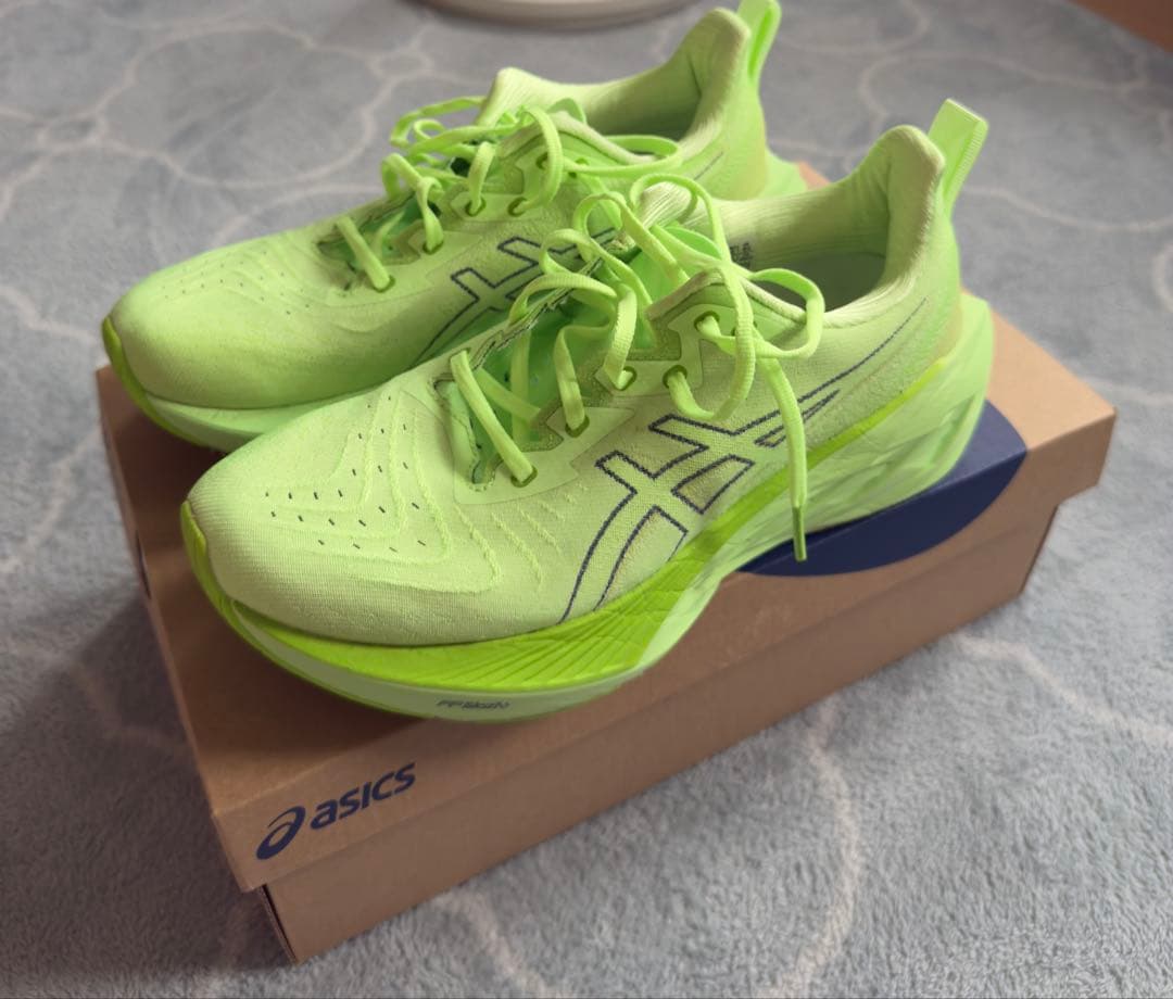 アシックス NOVABLAST4/ノヴァブラスト4 26.5cm