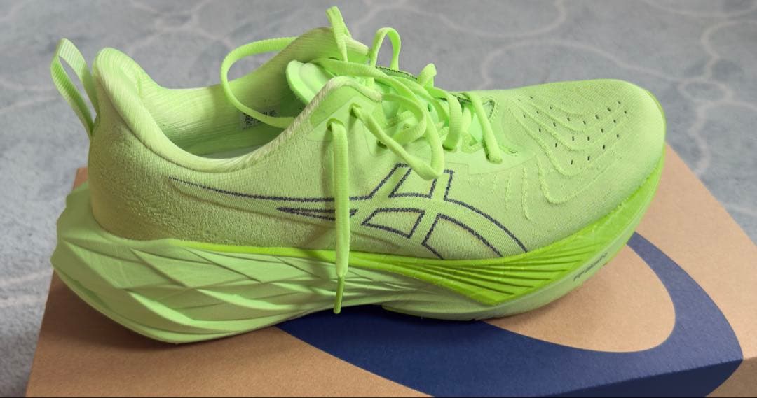 アシックス NOVABLAST4/ノヴァブラスト4 26.5cm