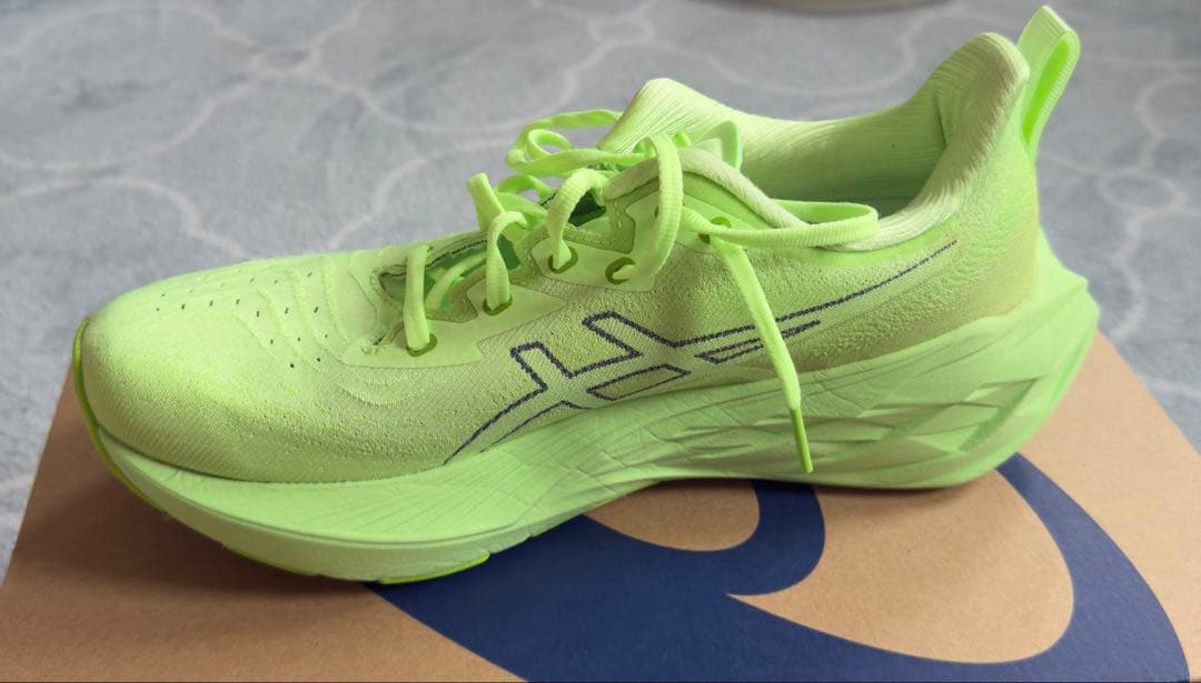 アシックス NOVABLAST4/ノヴァブラスト4 26.5cm