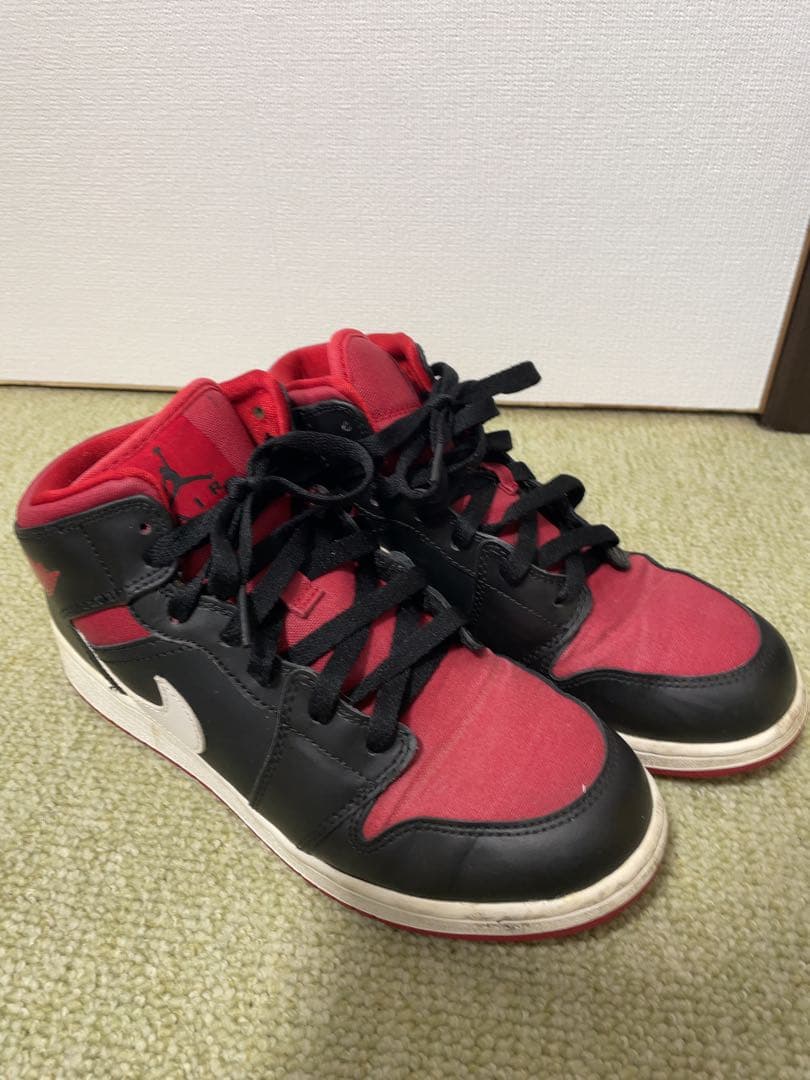 ナイキ　エアジョーダン１　限定カラー　24.5