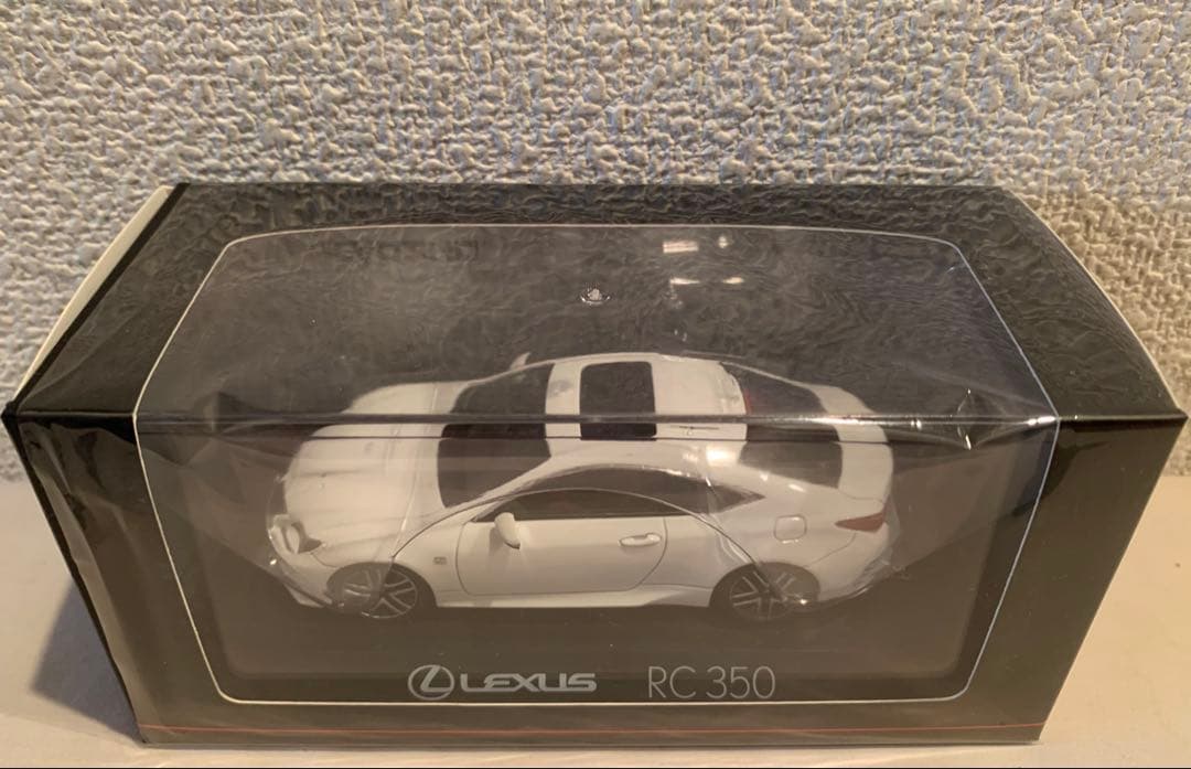 1/43 Lexus RC 350 F SPORT ホワイトノーヴァGF