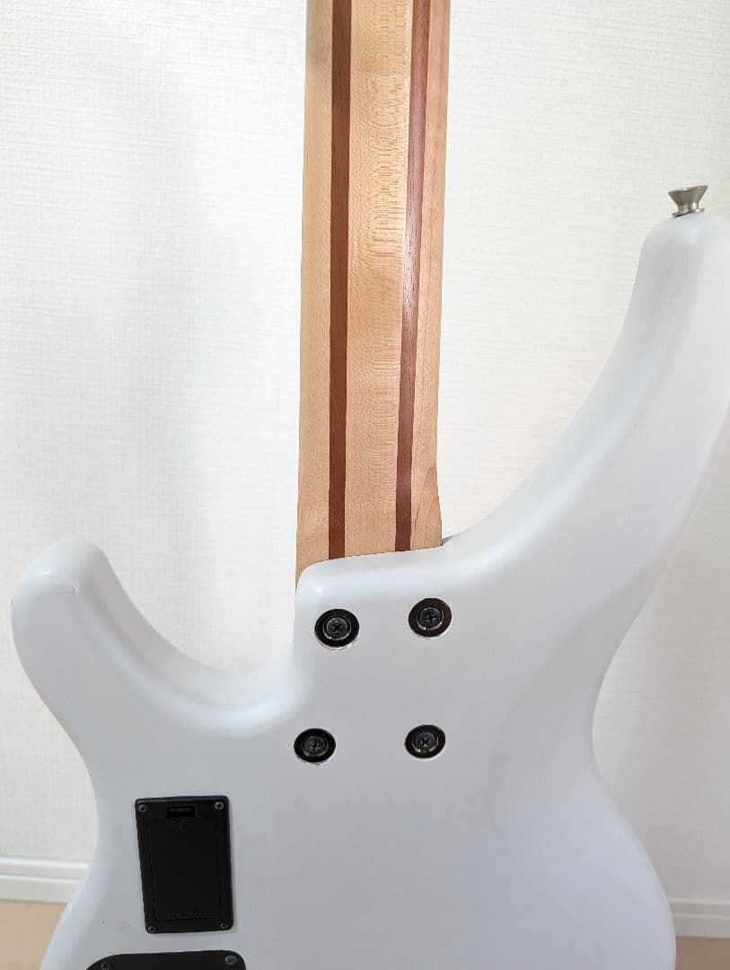 【音出し確認済】YAMAHA TRBX504 ホワイト エレキベース