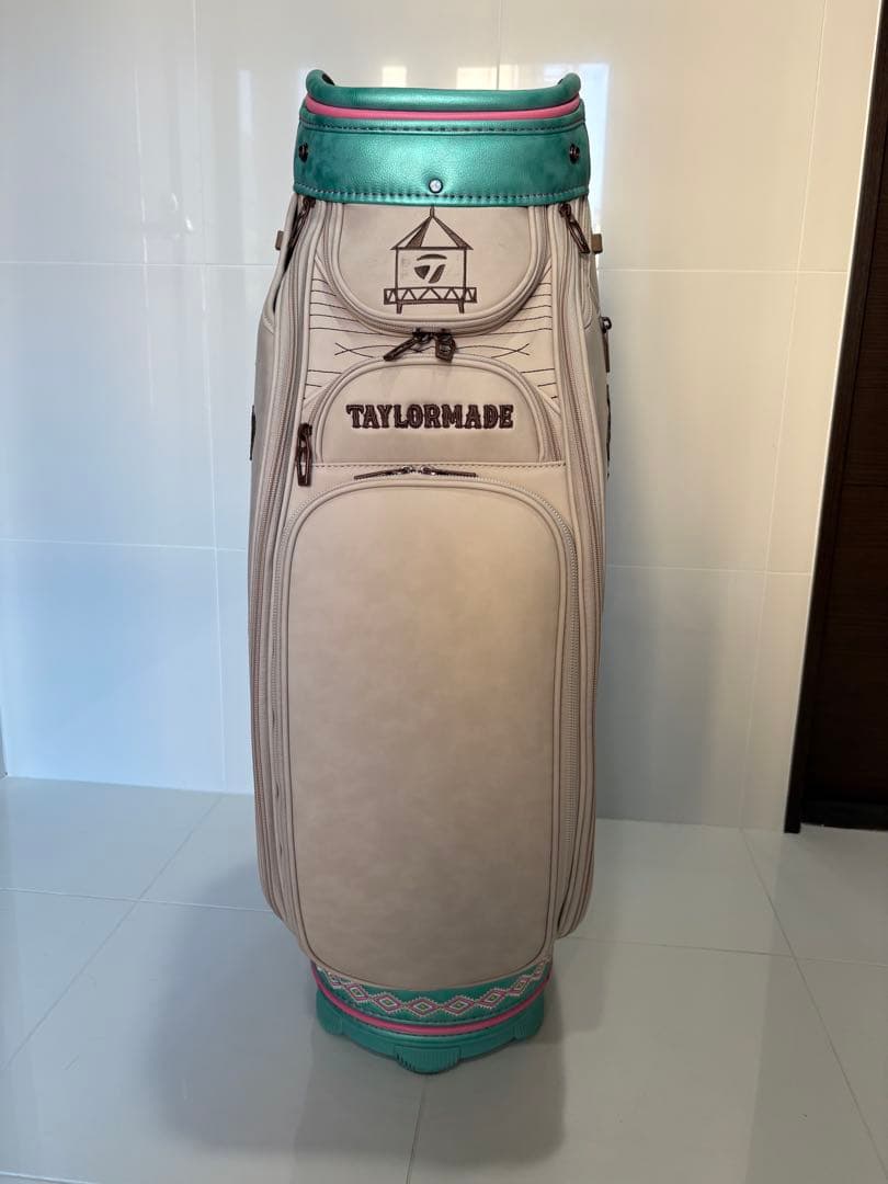 ☆テーラーメイド限定スタッフバック☆キャディバッグ☆ヘッドカバー付き