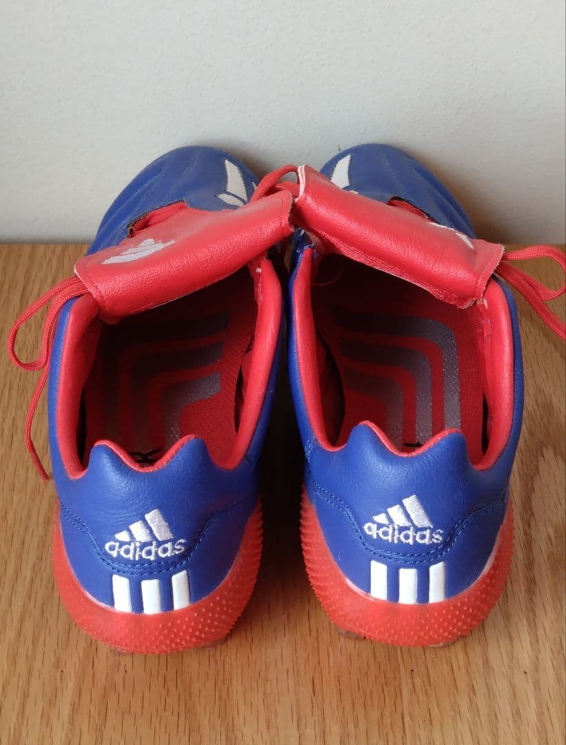 復刻　リメイク　アディダス プレデター マニア ジャパンブルー