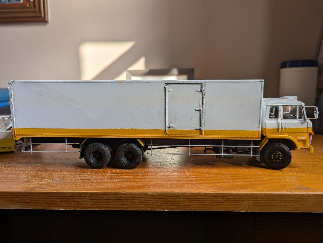 プラモデル完成品三菱ふそうＦU