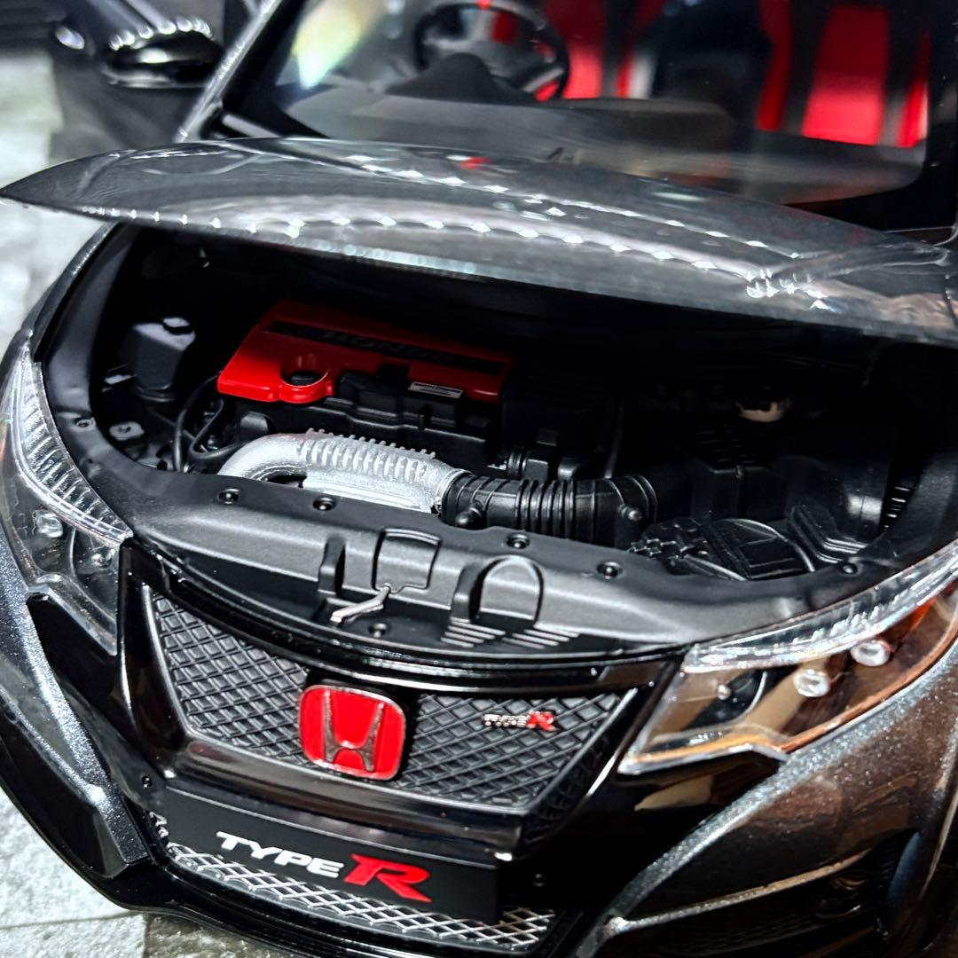 1/18 EBBRO ホンダ シビック タイプR FK2 2015