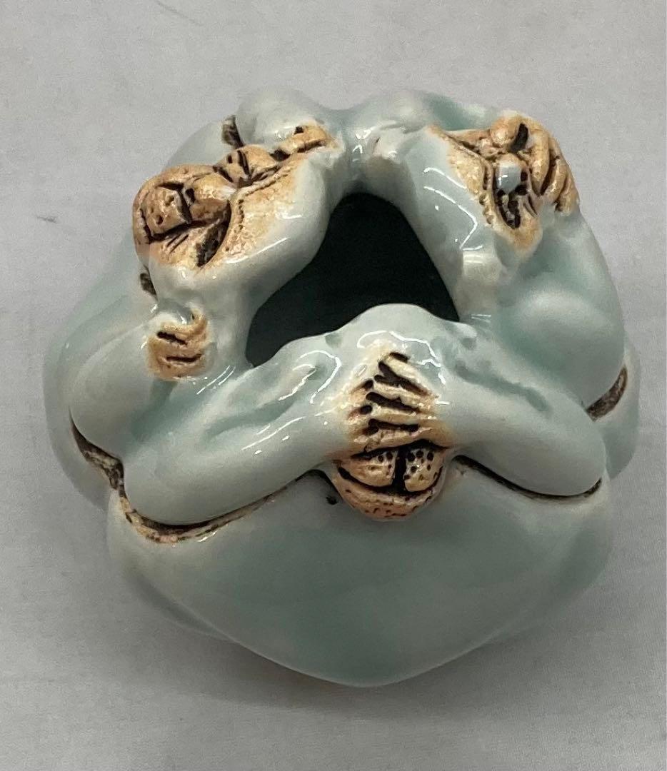 B149s  「青磁  胡孫香炉」3猿　見猿　言わ猿　聞か猿　香道具　茶道具