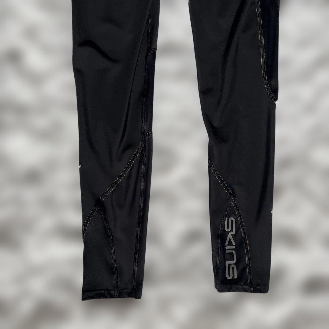 新品未使用Skins series 3 ロングタイツ　3L