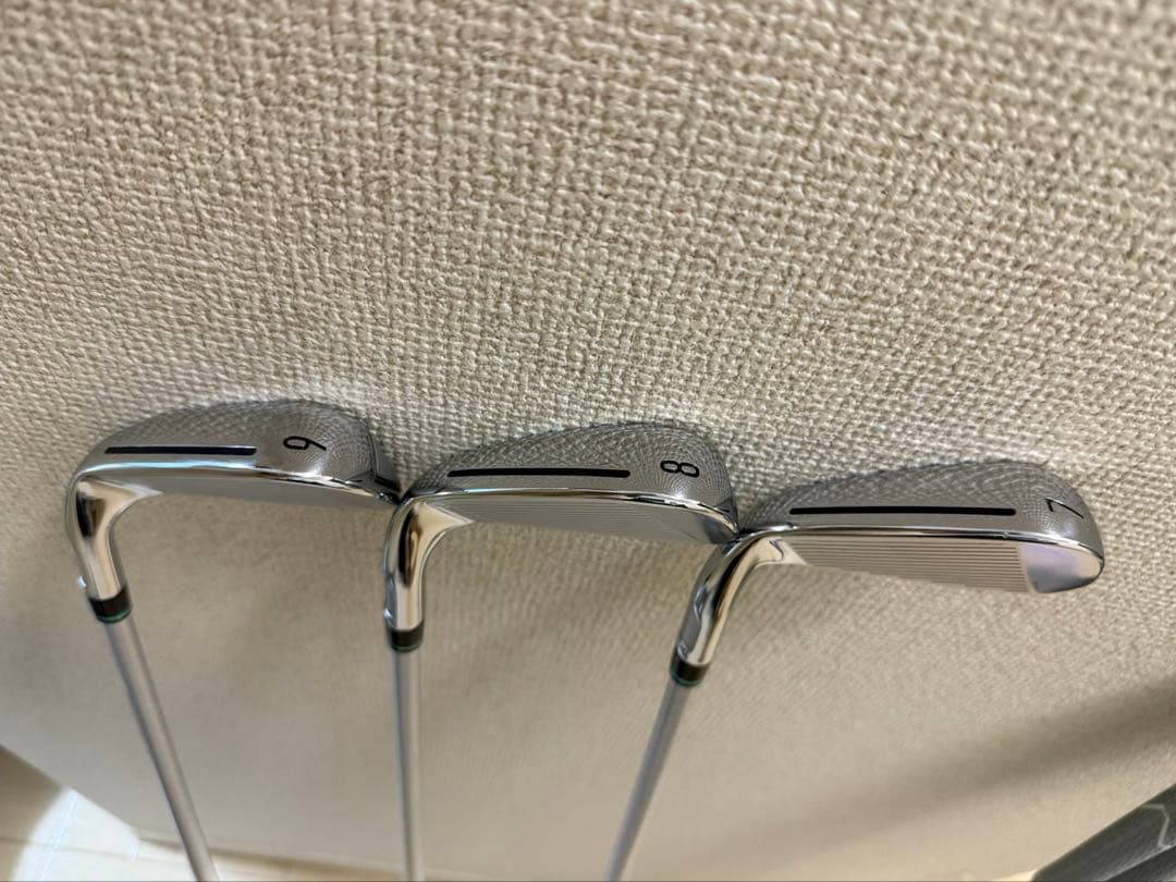 ステルスグローレレディース　アイアンセット　フレックスL 7.8.9.P.S