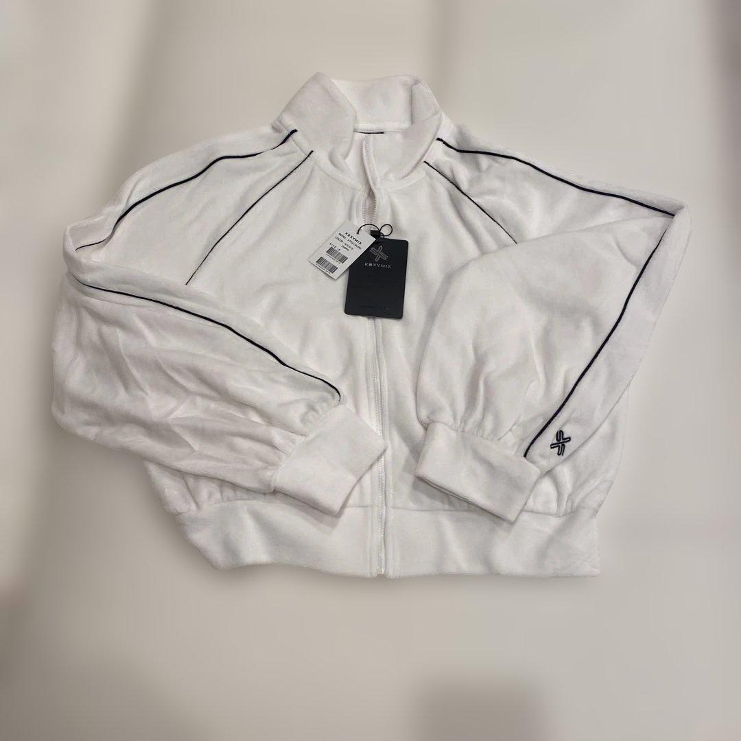 ゼクシィミックス　ホワイトジャージ上下セット