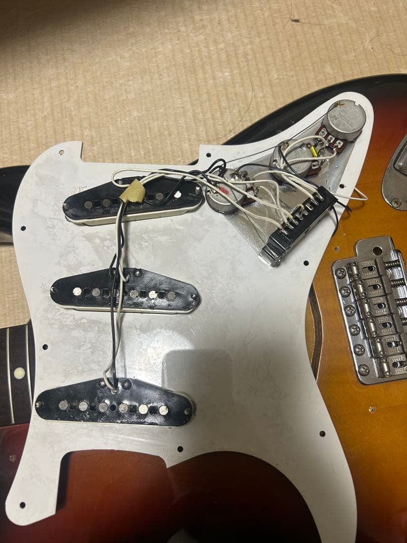 あ*ん様 希少！【動画あり】『Eシリアル』Fender Japan st62-5