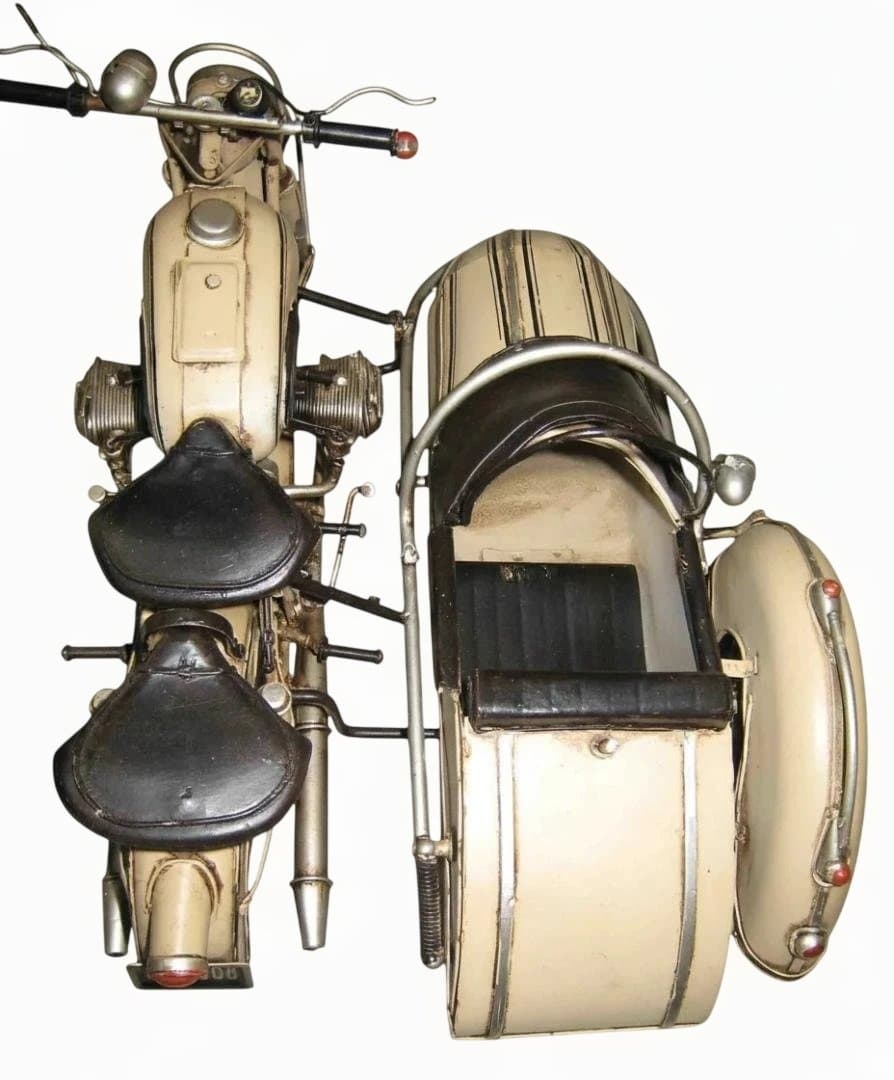 1/6  バイク　サイドカー　クールガールやバービーを乗せれる