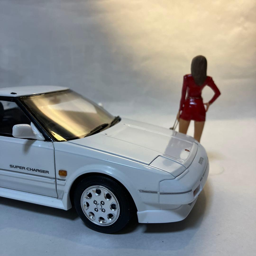 ハセガワ トヨタ MR2 AW11 ホワイト プラモデル　ジオラマ