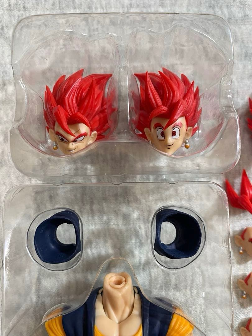 OC Toys スーパーサイヤ人ゴッドベジット