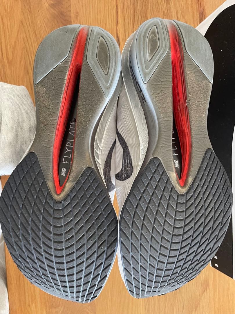 【最終価格】Nike ヴェイパーフライ4