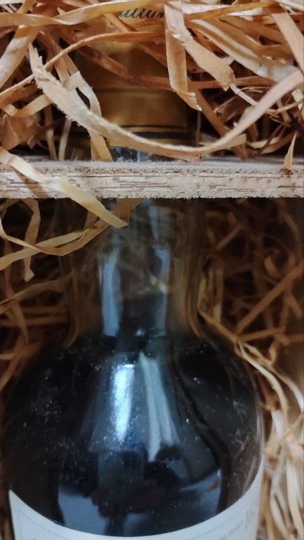 The Macallan 25年 アニバーサリー　木箱入り　（マッカラン）