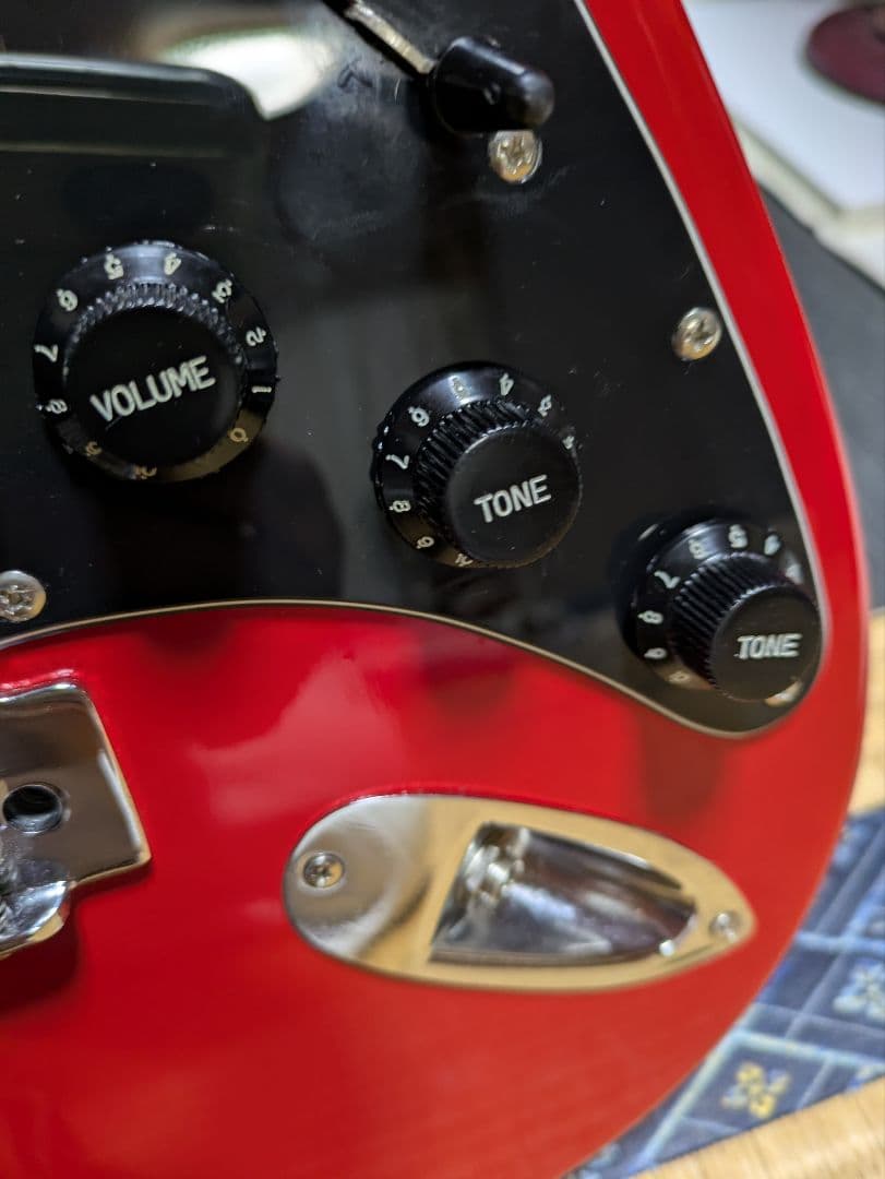 トムソン　Tomson エレキギター レッド　ストラト