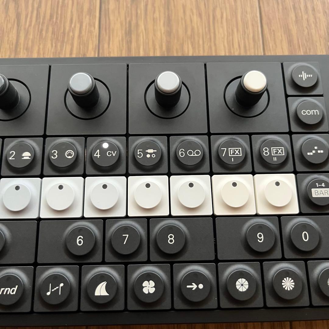 Teenage Engineering op-xy 純正バッグ付属