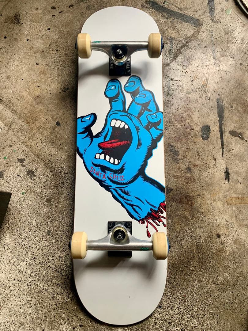 新品　未使用　Santa Cruz スケートボード 8.25 スケボー