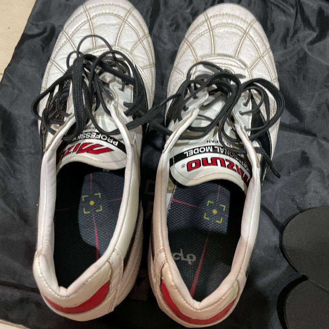 美品　ミズノ　モレリア　白　Mizuno サッカーシューズ 25センチ