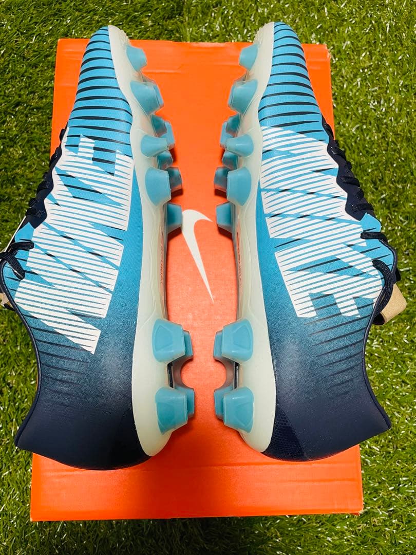 新品未使用 サッカースパイク ナイキ マーキュリアル ヴェイパー Xl