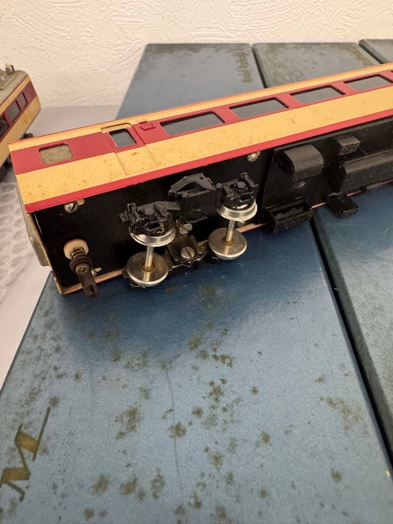 キハ・キシ・キロ80系 3両セット HOゲージ　(金属製 / カツミ製）