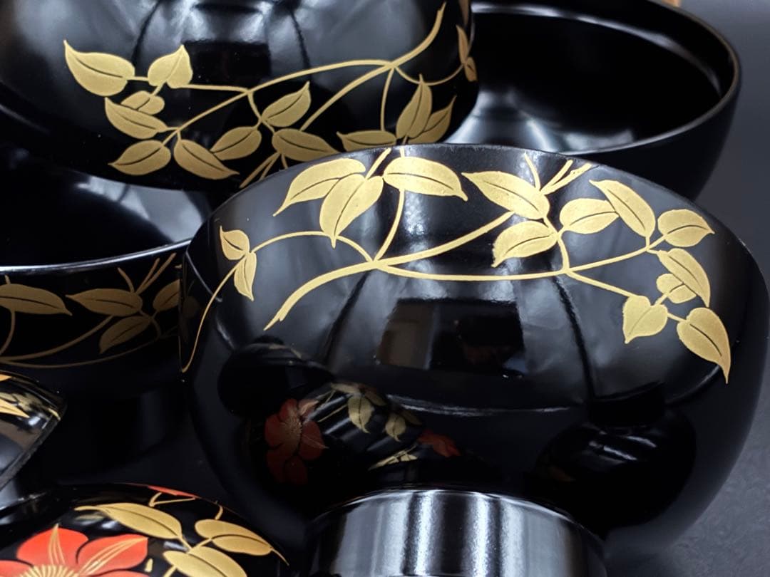 希少　会津塗り　蓋付きお椀5客・茶托５客　セット　漆器　箱付　味噌汁　汁椀