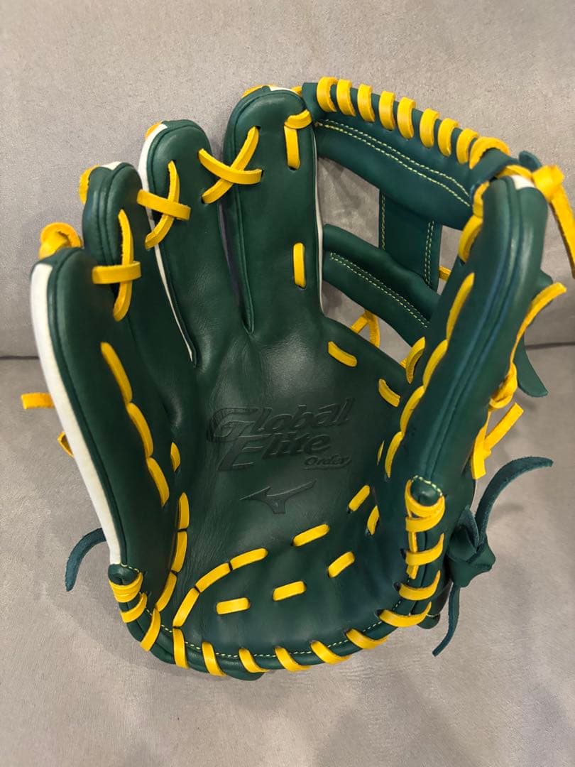 三連休特価　ミズノ　グローバルエリート　軟式グローブ　左投げ　内野手用　左