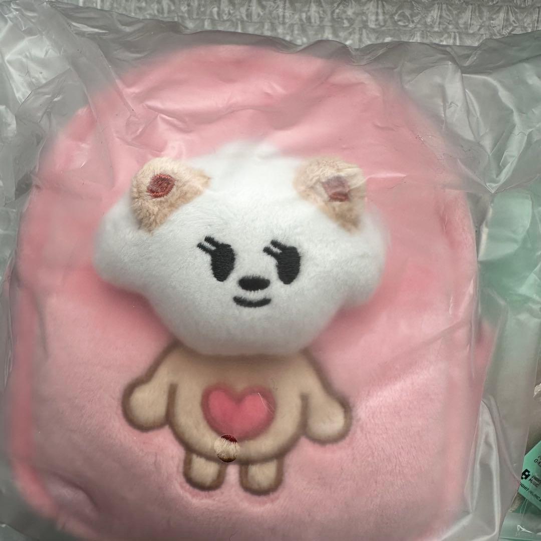 プルバトゥ バムグッフェイスキーリングポーチケーブルプロテクターラキドロ缶バッジ