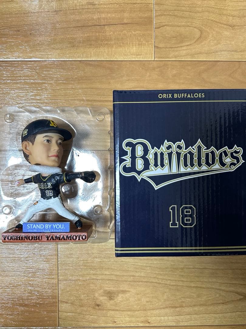 オリックス・バファローズ 山本由伸 ボブルヘッド 人形 ビジターユニフォーム