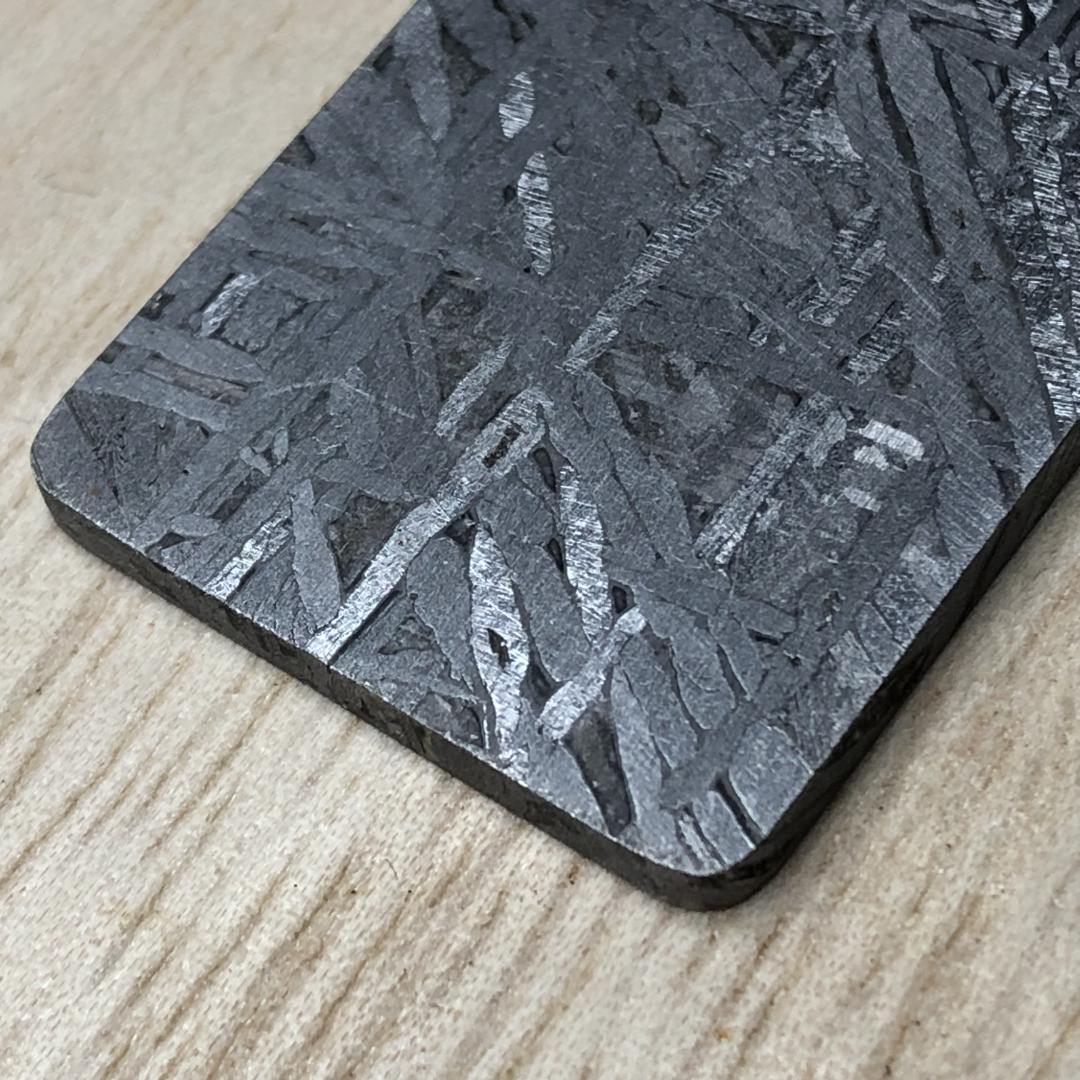 アルタイ隕石　 鉄隕石　メテオライト　ペンダントトップ　重さ約22ｇ