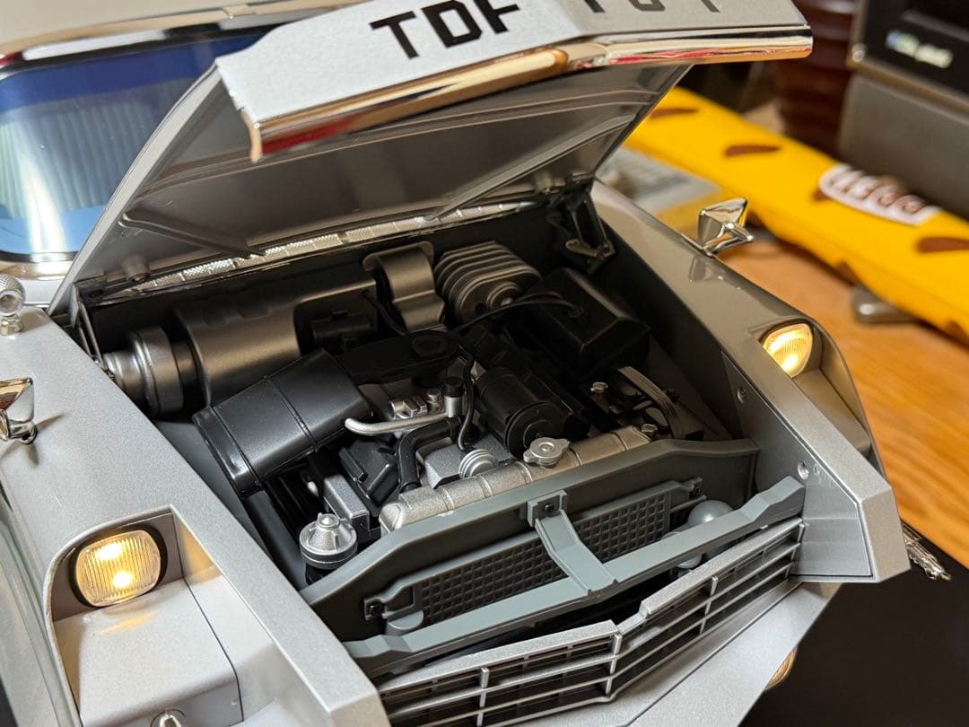 1/8ポインター前期型　ウルトラセブン　専用ケース/モロボシ・ダン付属