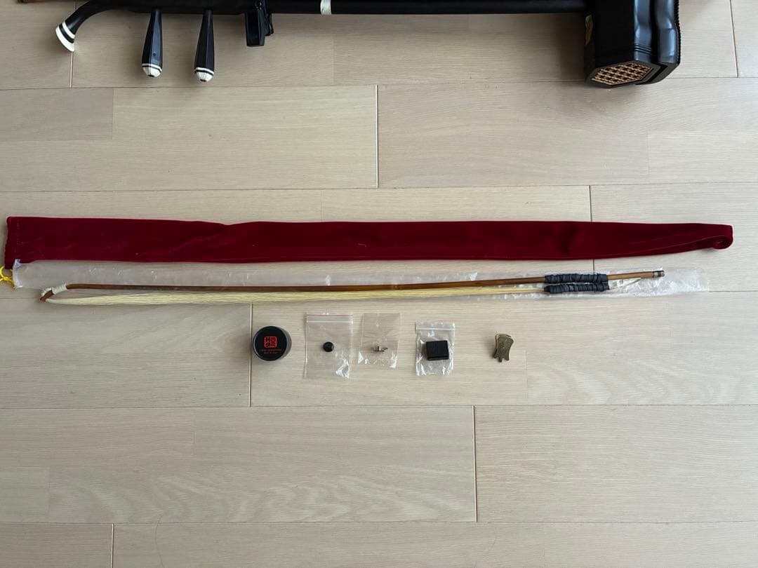 二胡　蛇皮製　ケース付き