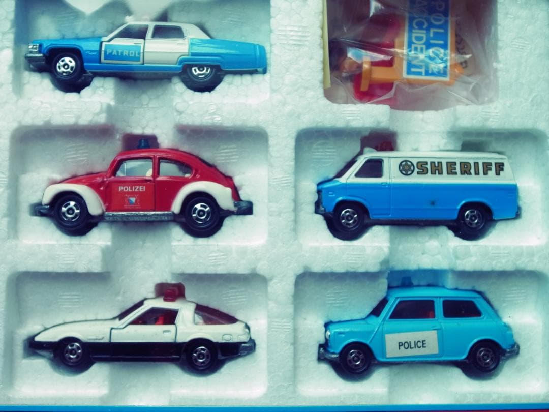 こ*り様 TOMICA トミカ　世界のポリスカーセット