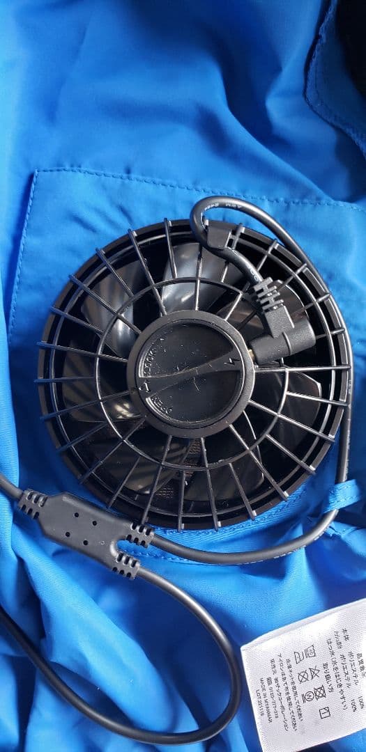 ワークマンウィンドコアファンベスト、モバイルバッテリーセット