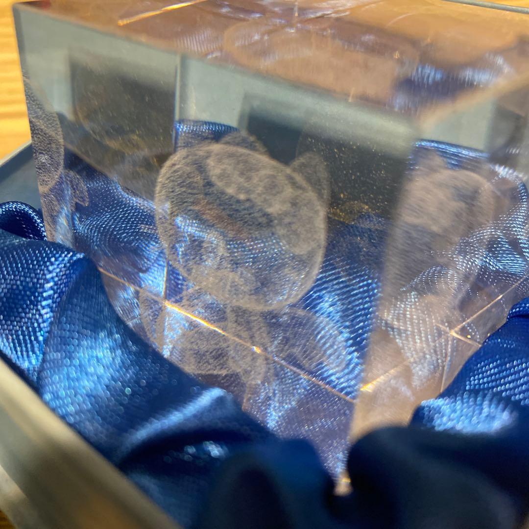 ハローキティ クリスタル彫刻