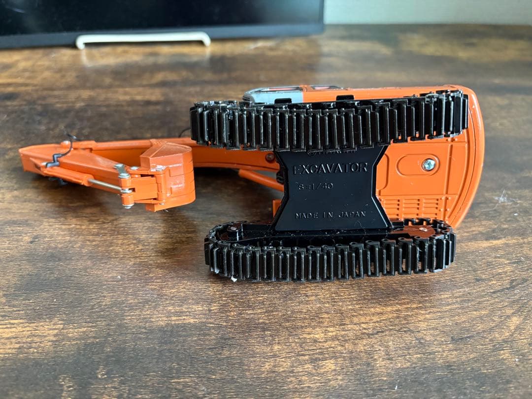 HITACHI ZAXIS 200 1/40スケールモデル