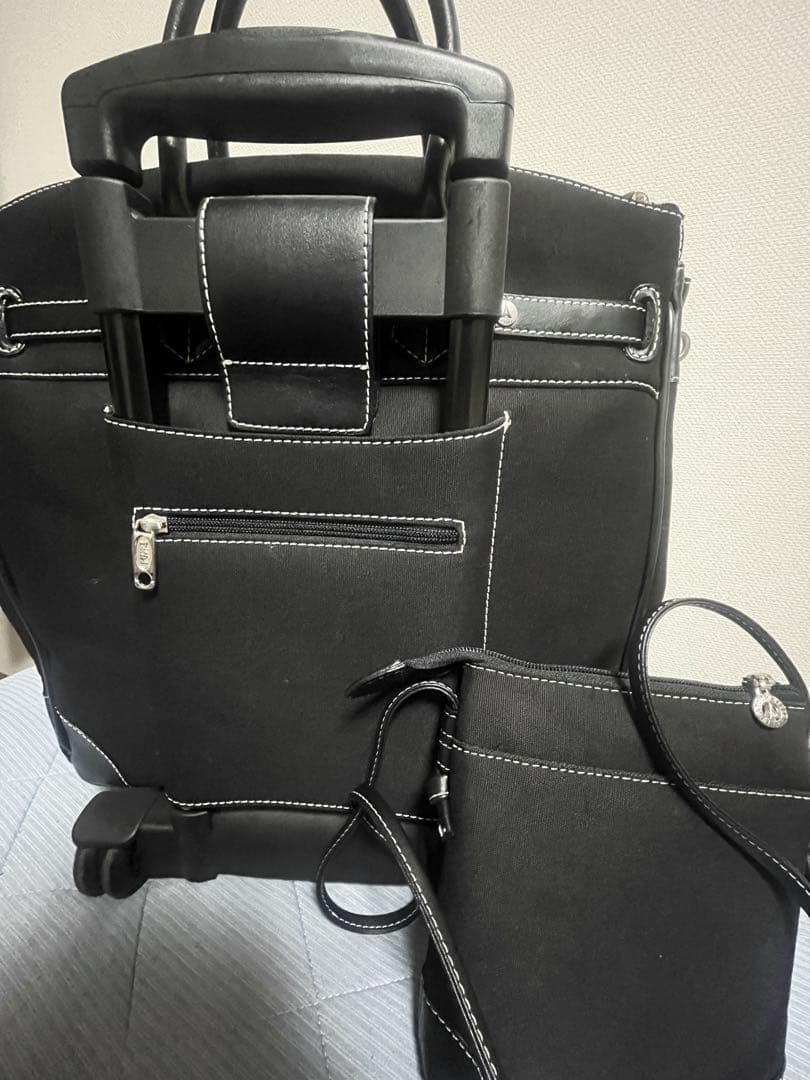 La Tour Eiffel/トラベルキャリー/ショルダーバッグ付属/鍵付き