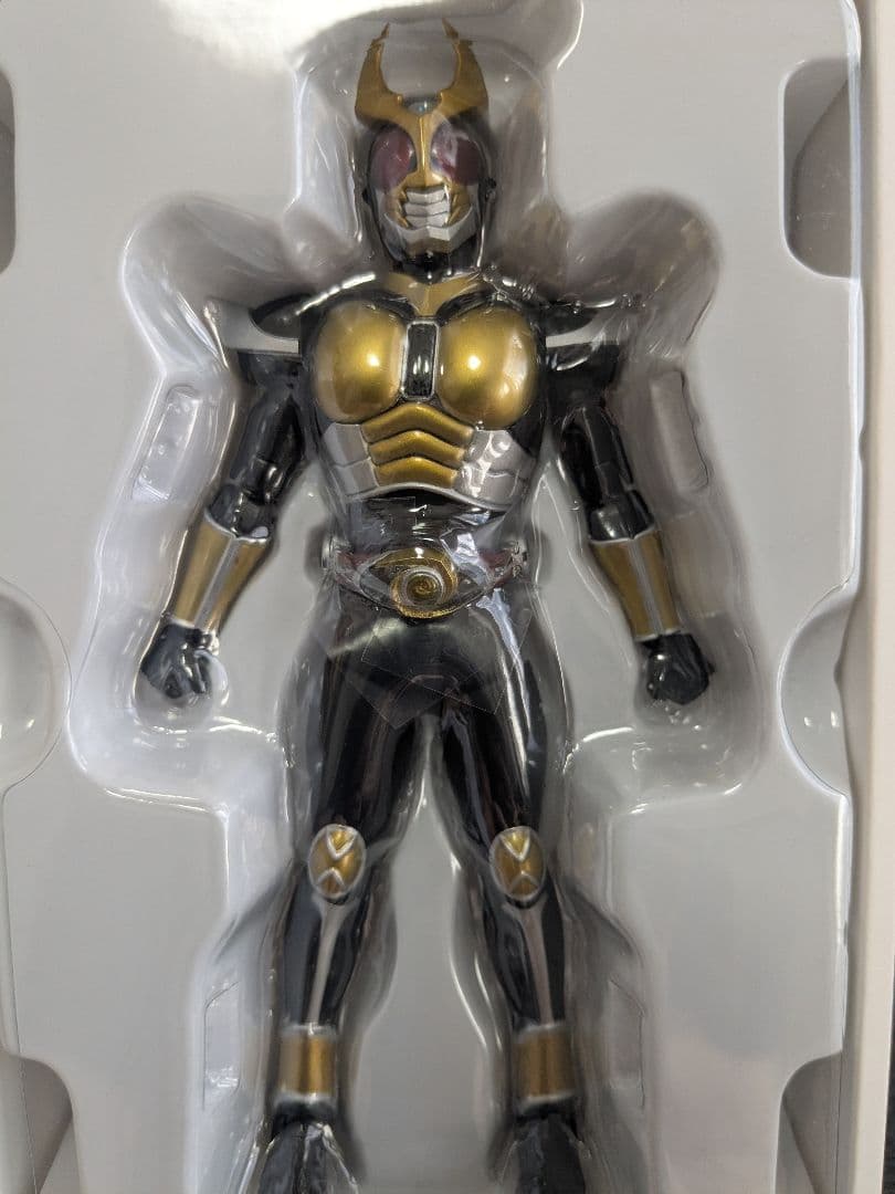 SHフィギュアーツ　真骨彫製法　仮面ライダーアギト　グランドフォーム