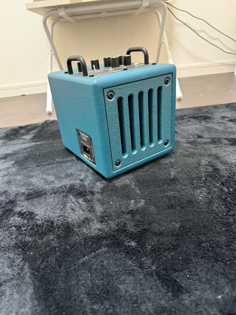 Phil Jones Bass X4 ベース用アンプ