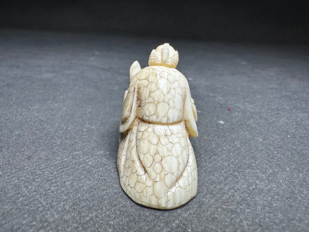 極上　浮世絵春画　根付　印籠　天然素材　アンティーク　骨董　飾り物　古美術品