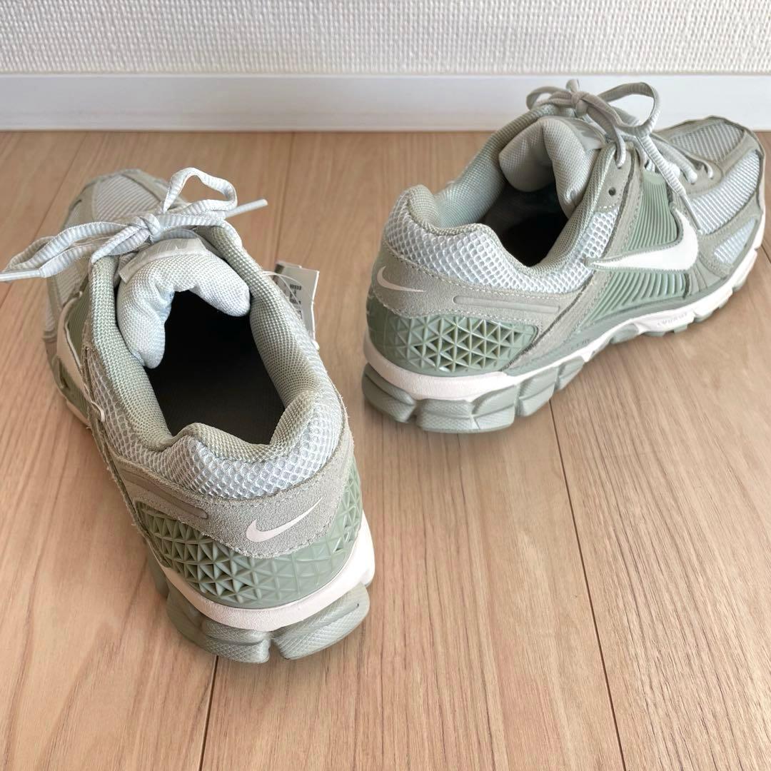 NIKE ナイキ　ZOOM VOMERO 5 ズーム ボメロ 5 27.5cm