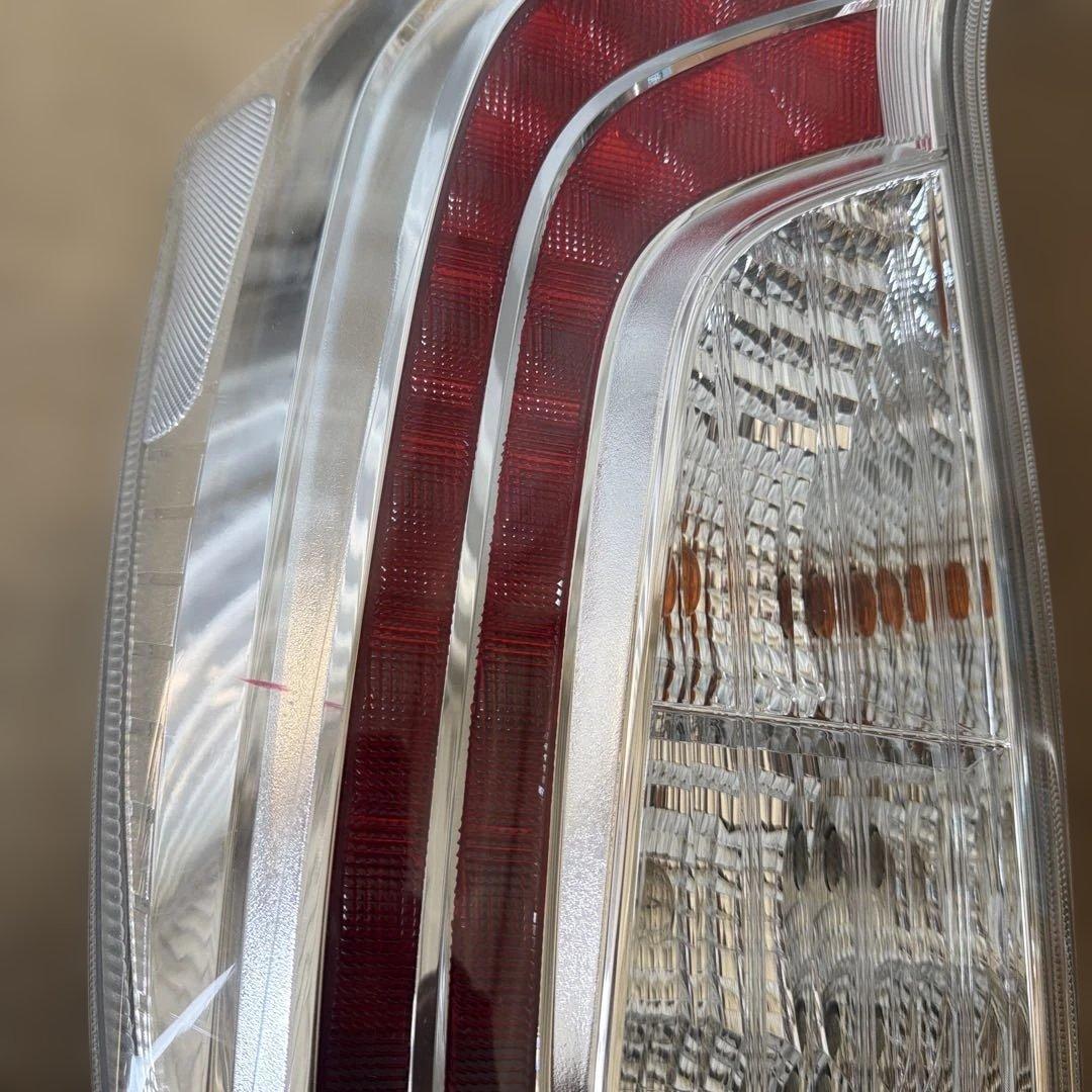 プリウス 30系LED 左テールランプ