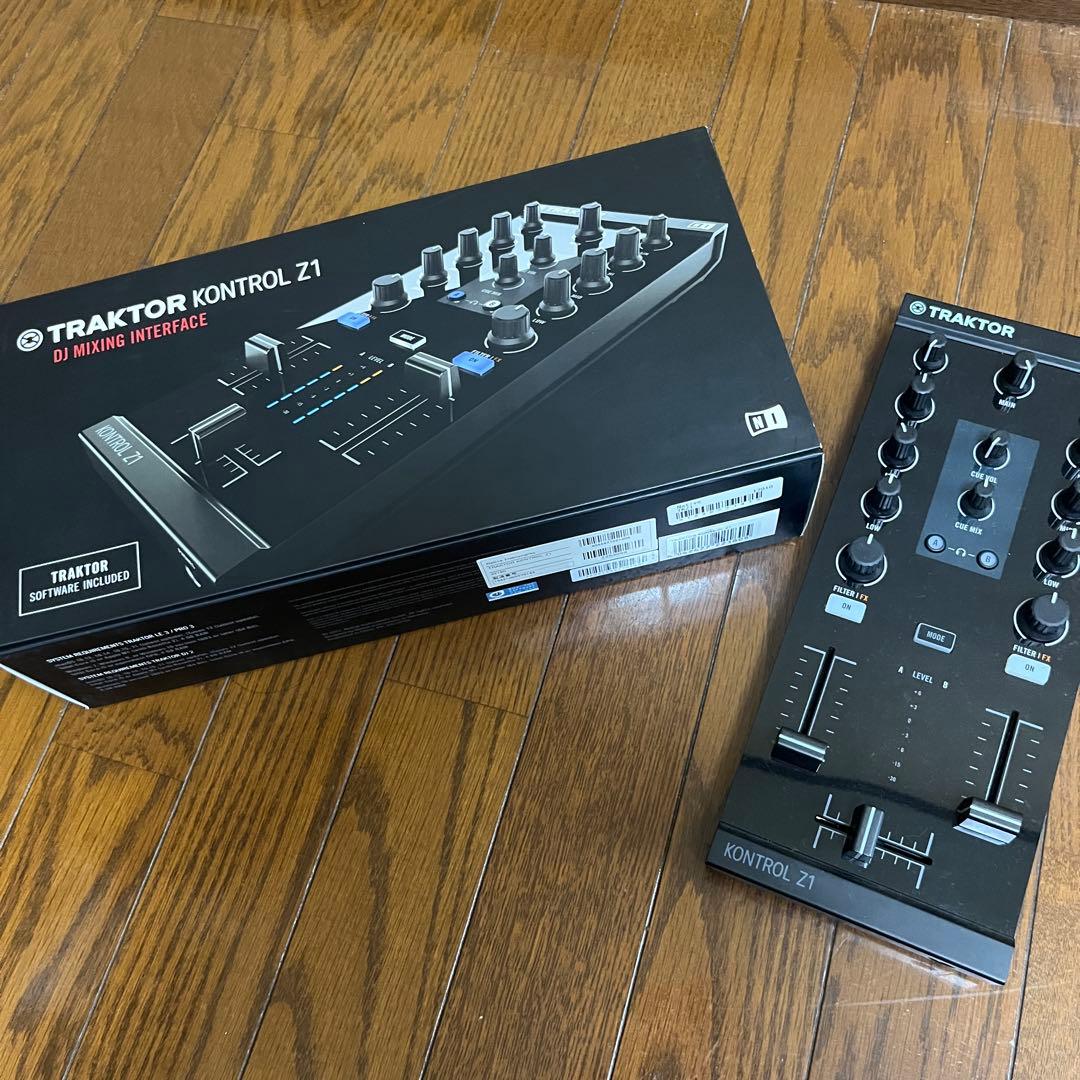 [箱あり]TRAKTOR KONTROL Z1 DJミキサー
